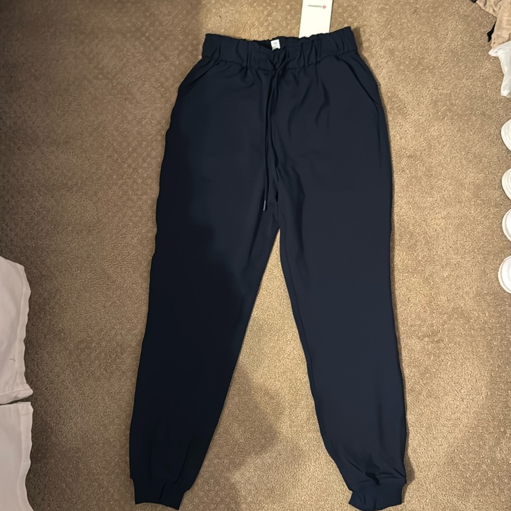 Lululemon high-rise stretch jogger!! Brand new with tags.